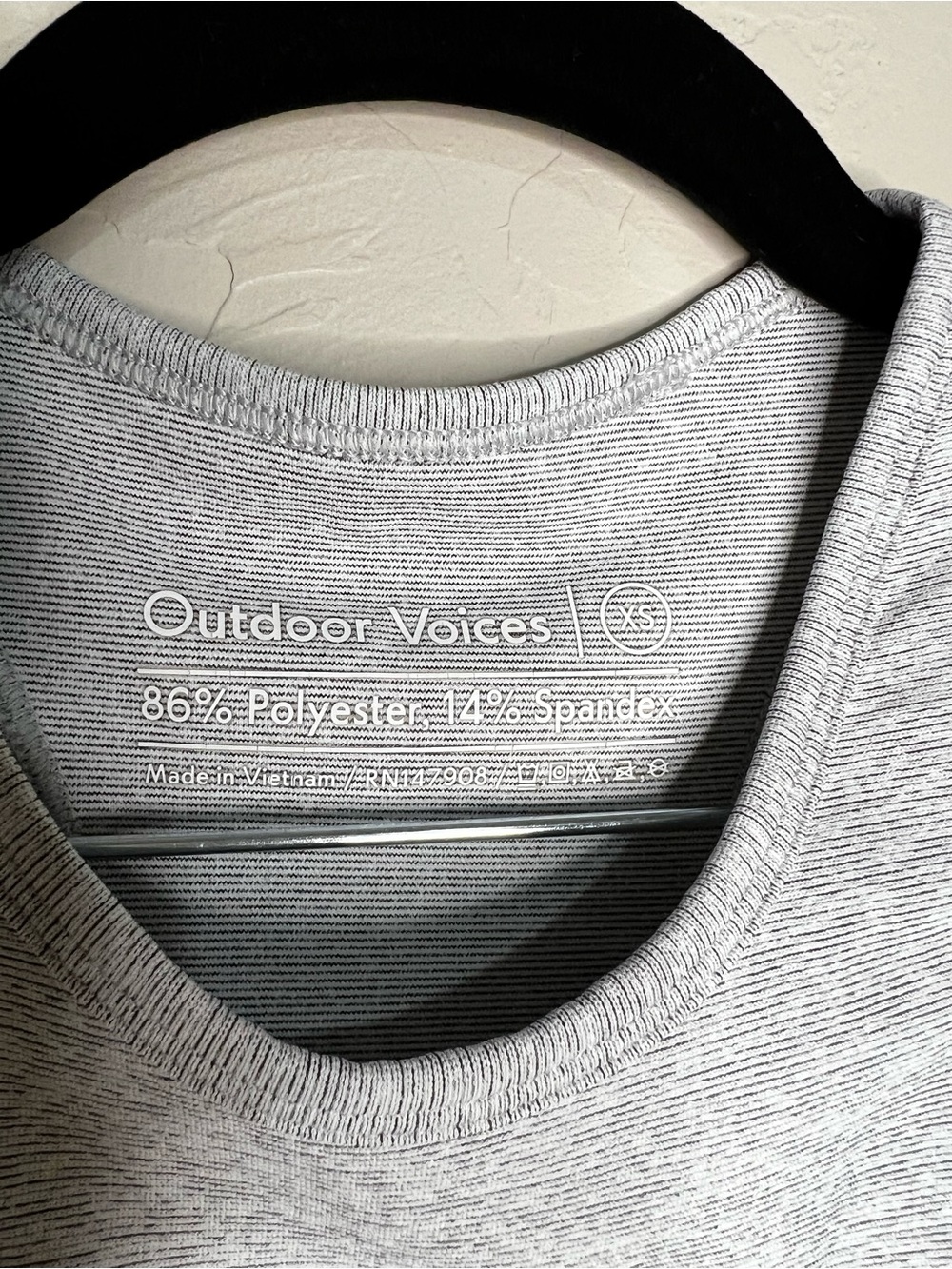 Outdoor Voices Athena Gray Colorblock Athletic Crop Top - Picture 5 of 6